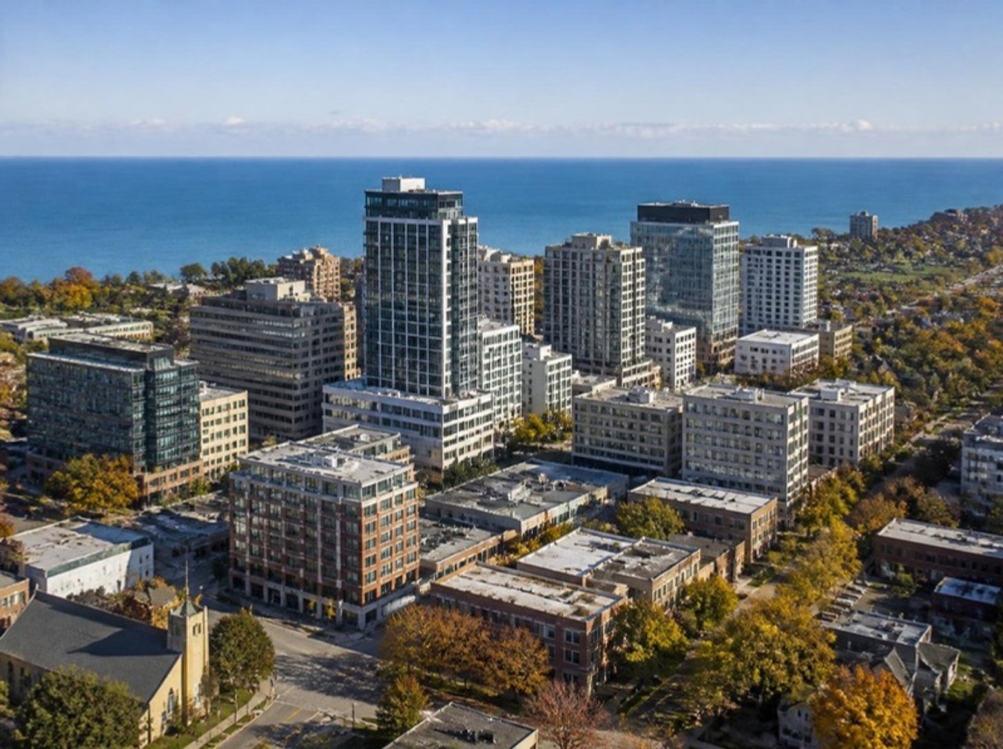 Downtown Evanston, IL office buildings near Lake Michigan, Evanston office space guide for tenants | Tenant Advisors